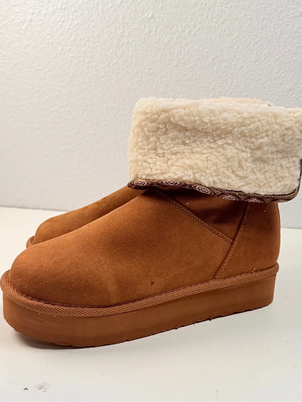 MUK LUKS Essentials Platform Ankle Boots Chestnut Faux Fur Fold Over Womens 8